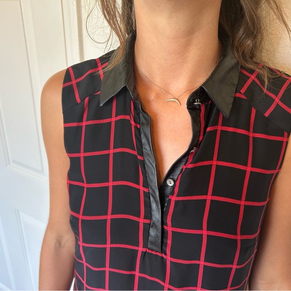 Alice and Trixie Shift Dress - Picture 2 of 4